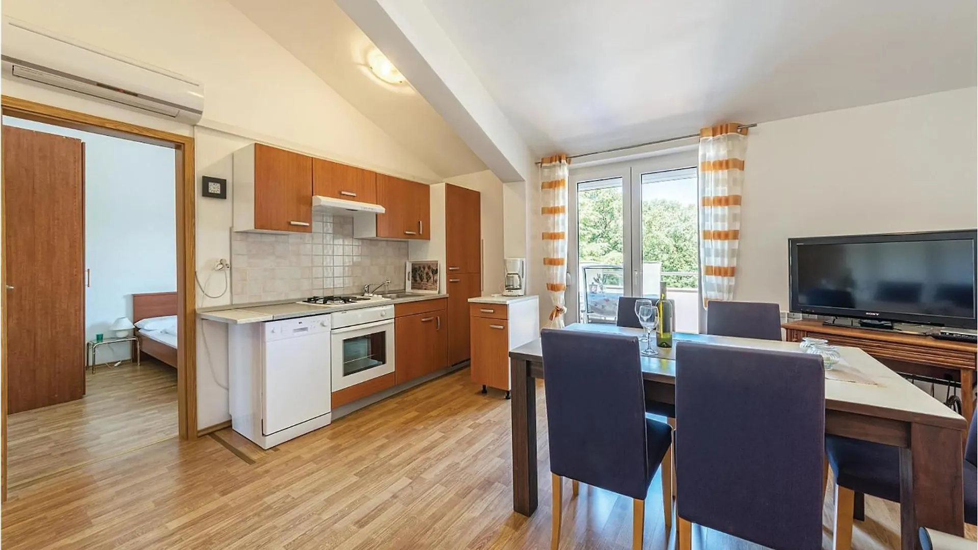 Nice Apartment In Pula With Wifi
